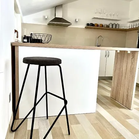 Sky - Beautiful Rooftop With Shared Pool Spalato